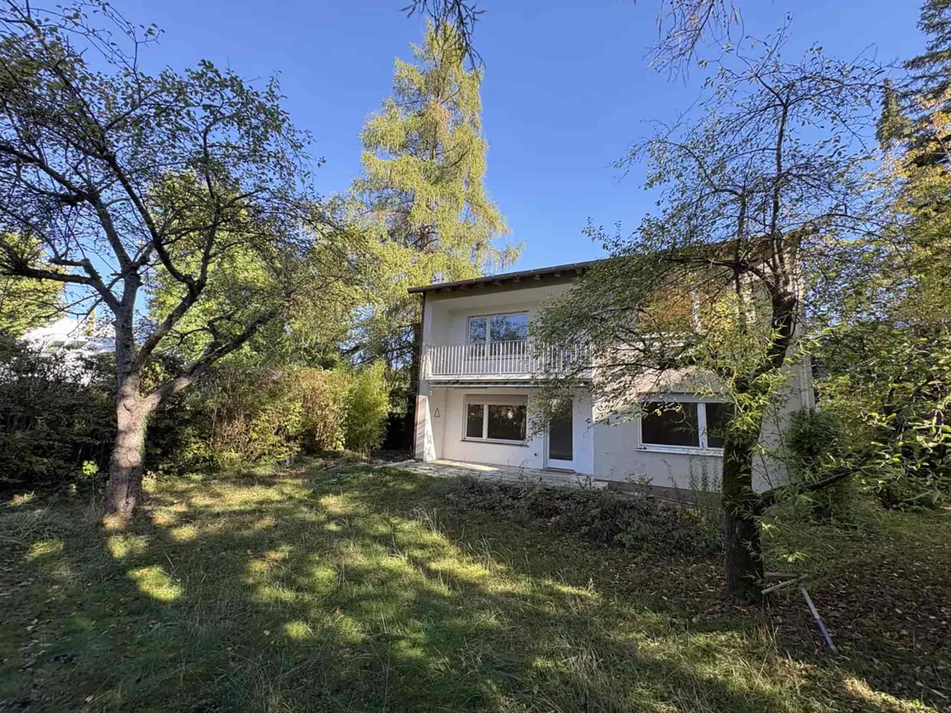 Traumhaftes Baugrundstück in ruhiger Bestlage der Pasinger Waldkolonie, nahe dem Stadtpark - Christian Scharl Immobilienmanagement