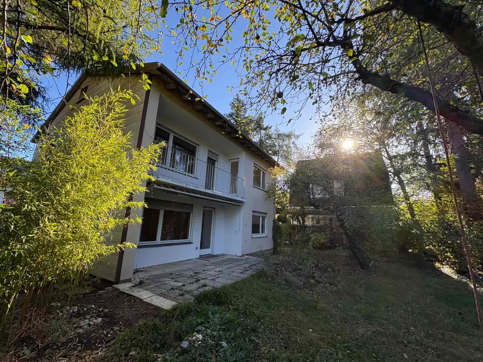 Traumhaftes Baugrundstück in ruhiger Bestlage der Pasinger Waldkolonie, nahe dem Stadtpark - Christian Scharl Immobilienmanagement