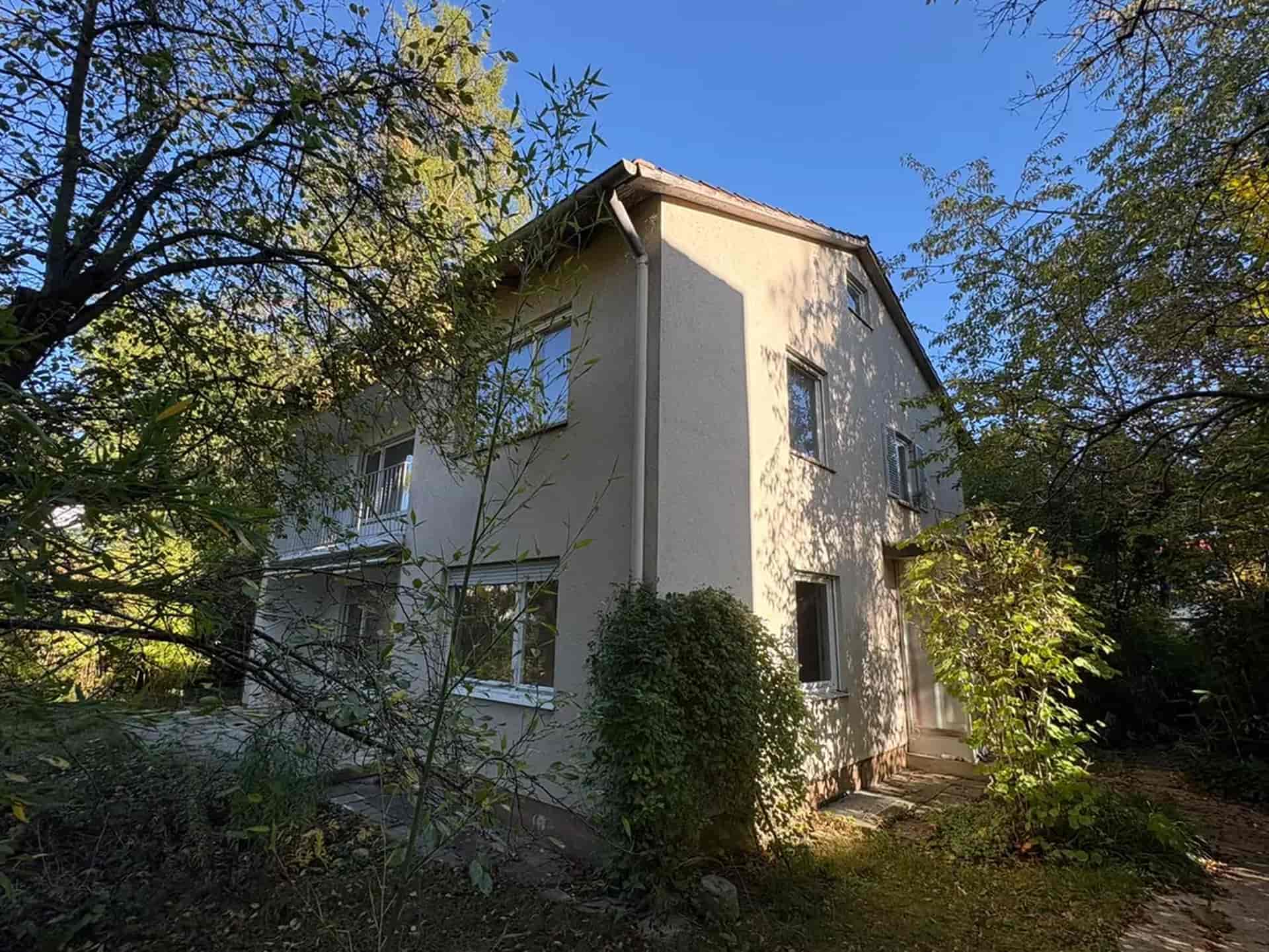 Traumhaftes Baugrundstück in ruhiger Bestlage der Pasinger Waldkolonie, nahe dem Stadtpark - Christian Scharl Immobilienmanagement