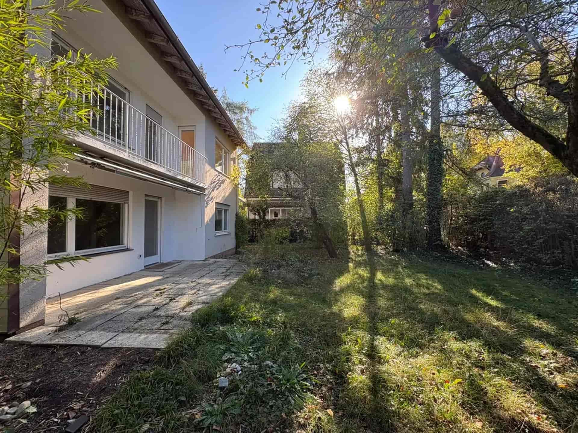 Traumhaftes Baugrundstück in ruhiger Bestlage der Pasinger Waldkolonie, nahe dem Stadtpark - Christian Scharl Immobilienmanagement