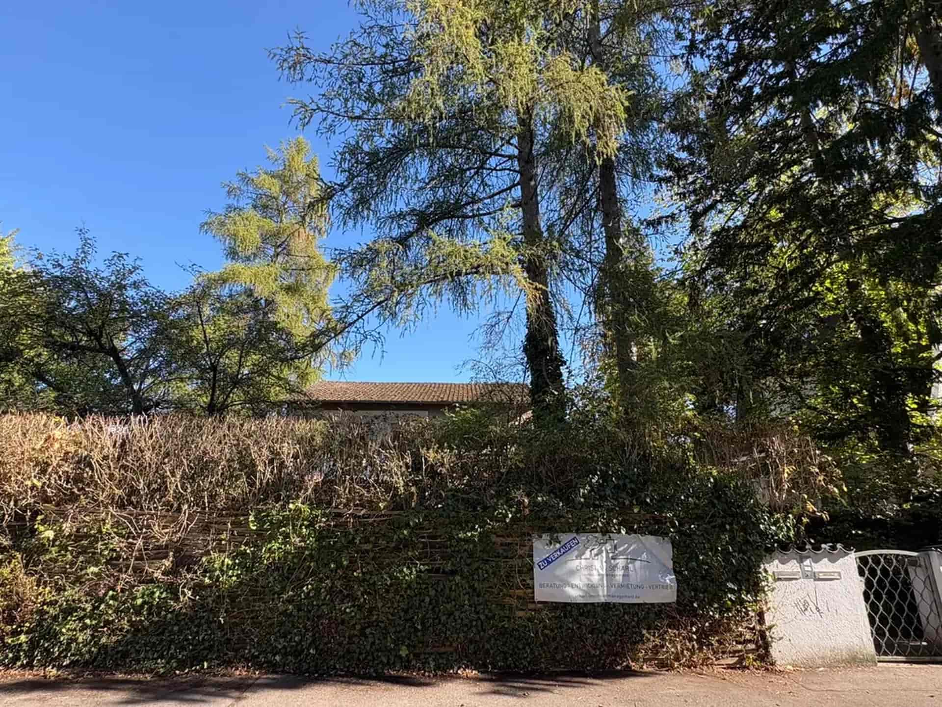 Traumhaftes Baugrundstück in ruhiger Bestlage der Pasinger Waldkolonie, nahe dem Stadtpark - Christian Scharl Immobilienmanagement